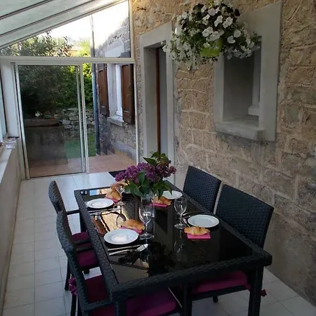 Gite Gabrielle Saint-Jean-d'Alcapies Exterior photo